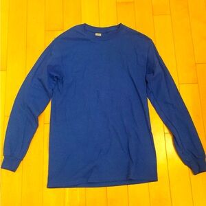 ✌️🥶bundle with another winter item marked ✌️🥶 get them both 30% off